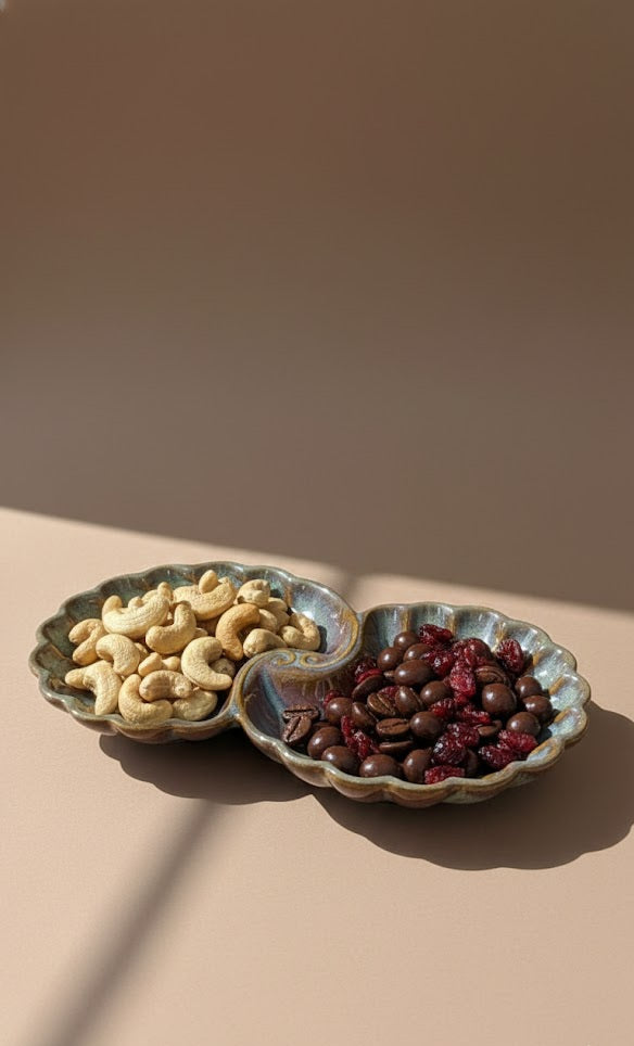 Handcrafted Shell-Shaped Ceramic Snack Platter | Elegant Serving Dish For Snacks, Starters & Desserts