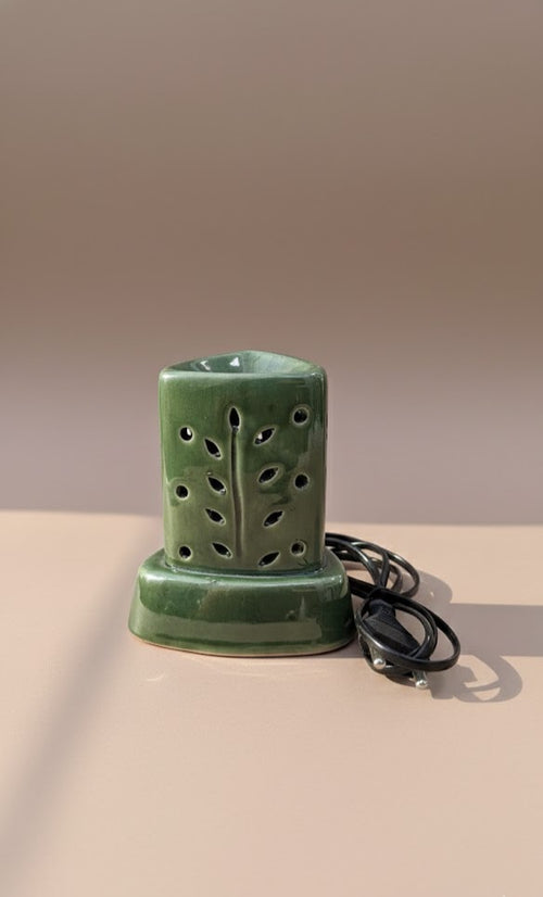 Ceramic Electric Oil Diffuser | Leaf Cutwork Aroma Burner For Home & Spa Décor