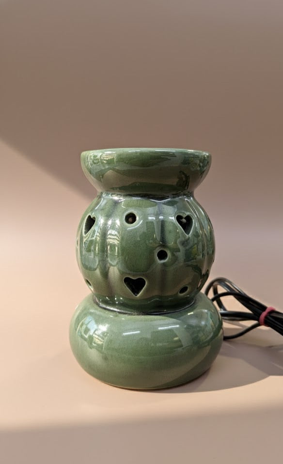 Ceramic Electric Oil Diffuser | Floral Cutwork Aroma Burner For Home & Spa