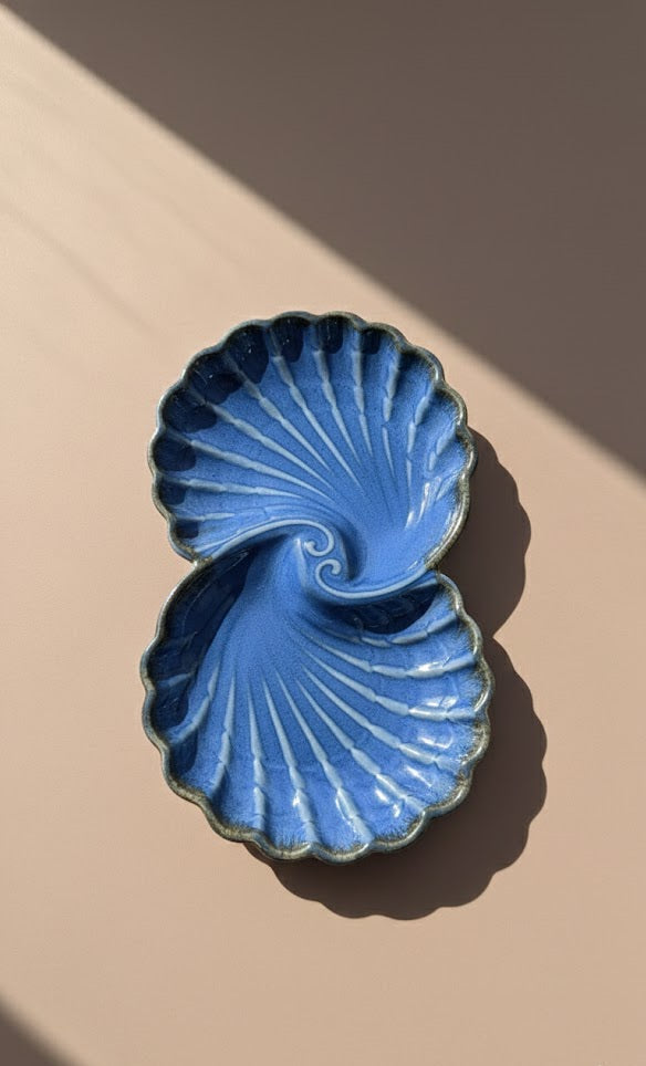 Handcrafted Shell-Shaped Ceramic Snack Platter | Elegant Serving Dish For Snacks, Starters & Desserts